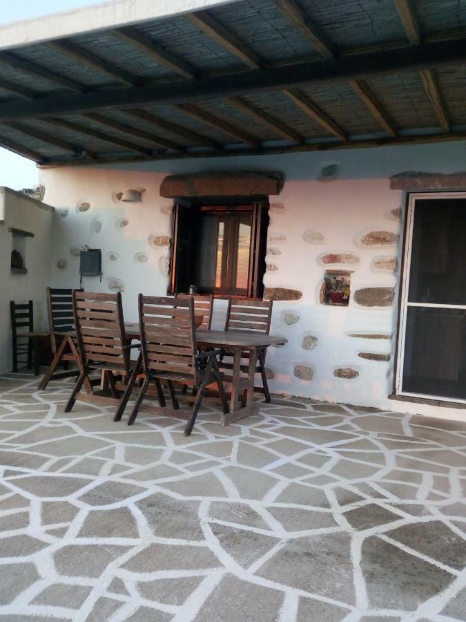Traditional House Paros Sarakiniko  Экстерьер фото